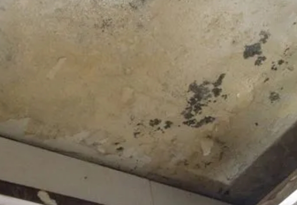石林阳台漏水维修公司分享下石林卫生间渗水维修需要注意哪些问题。